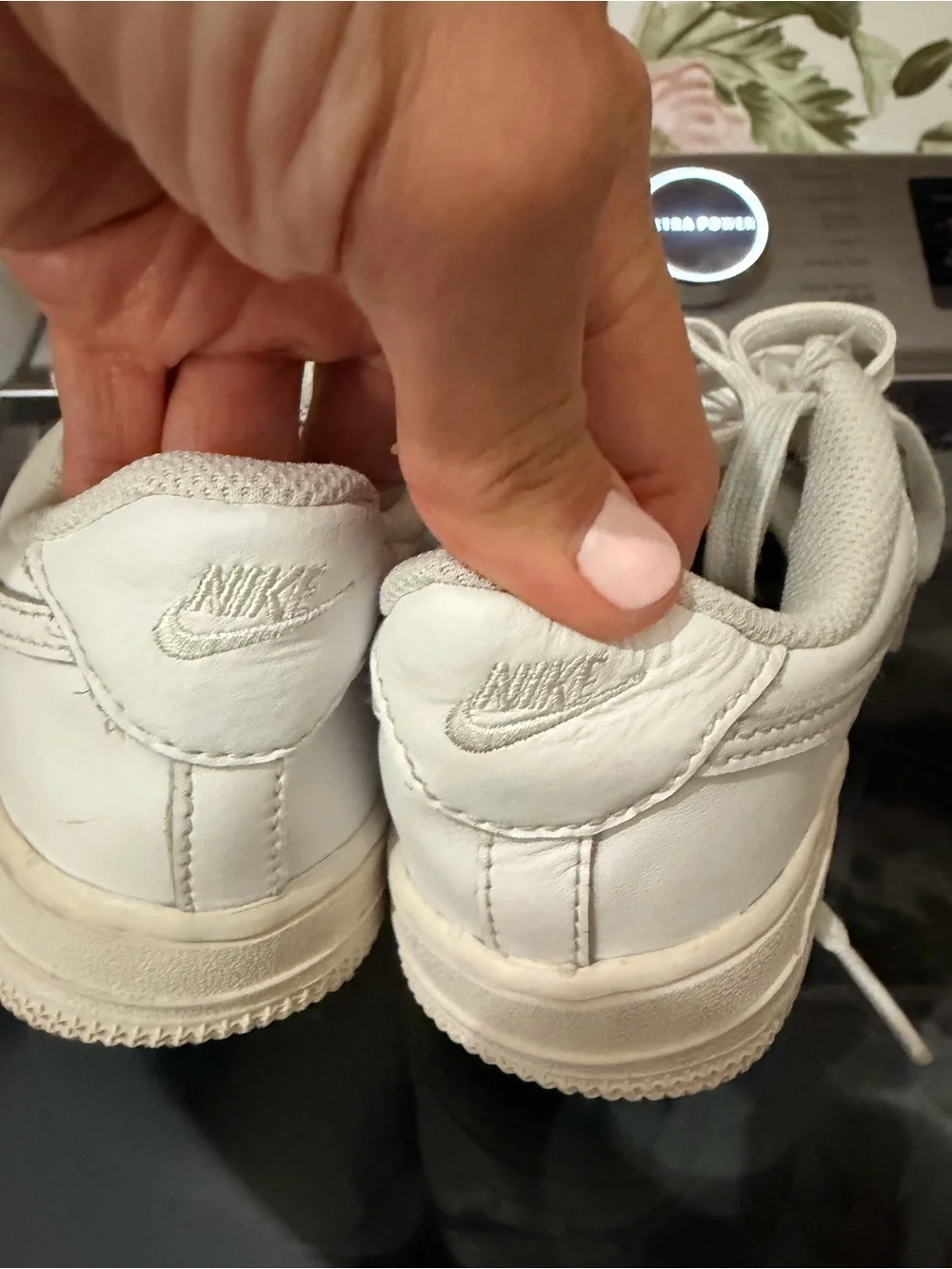 Nike Air Force 1 Kids White Low-Top Leather Sneakers